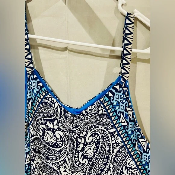 Women’s Cato Handkerchief Sundress w/ Attached Slip - Picture 3 of 10